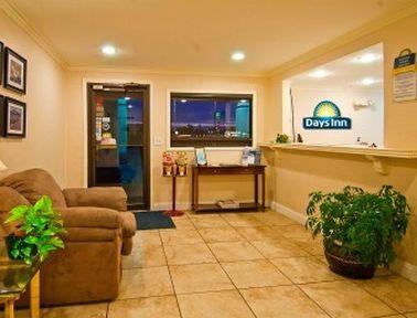 Days Inn Norman Extérieur photo